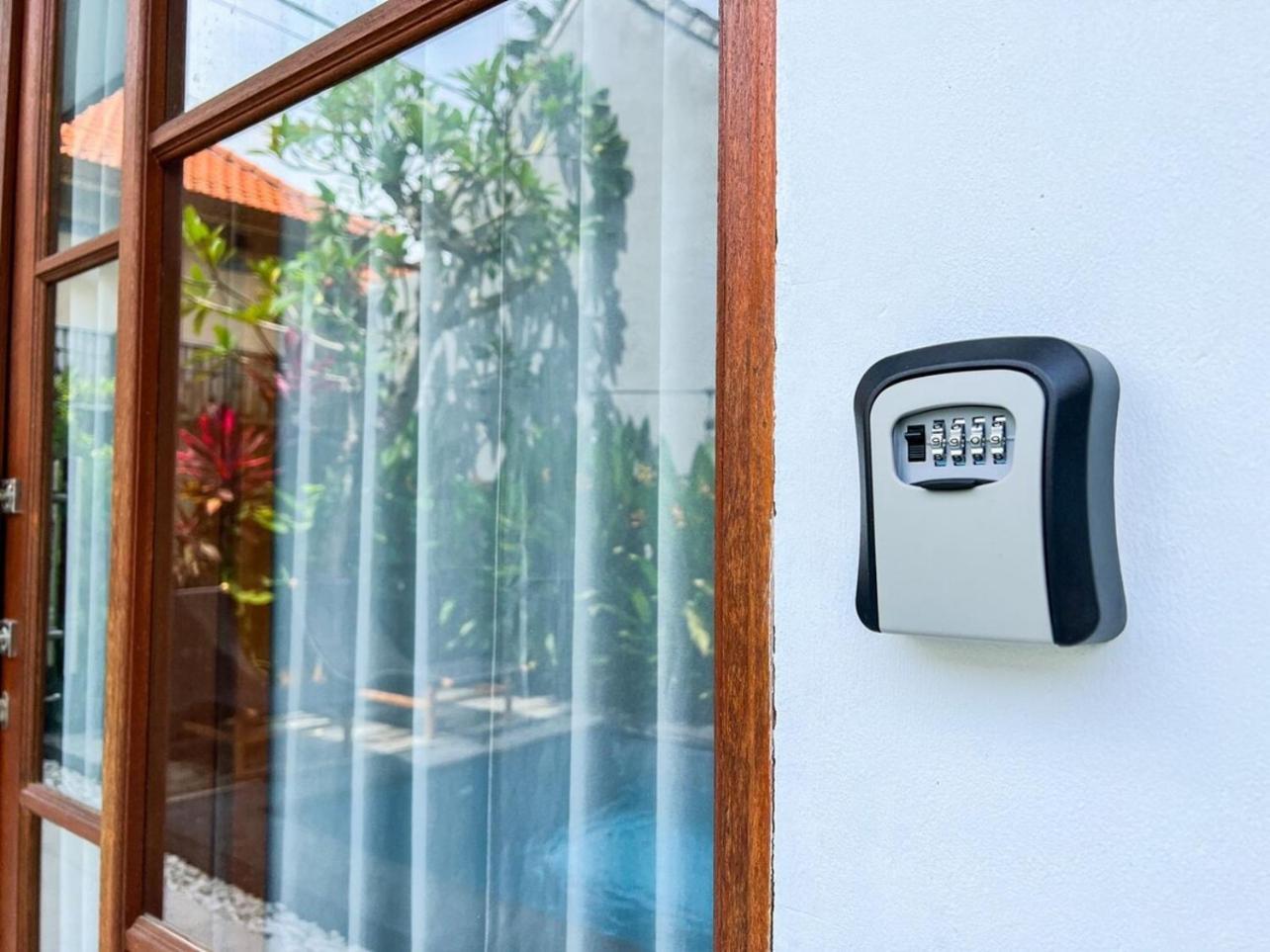 Island Boy Guesthouse T Prime Location In Canggu Екстериор снимка